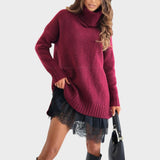 Farbe: Roter Pullover und schwarzes Kleid
