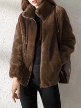 Farbe: Dunkelbraun