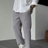 Farbe: Grau