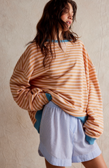 Farbe: Orangefarbene Streifen