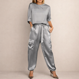 Farbe: Grau
