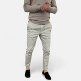 Farbe: Grau