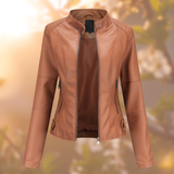 Farbe: Hellbraun