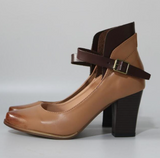 Farbe: Braun
