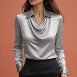 Farbe: Grau