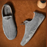 Farbe: Grau