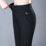 Farbe: Schwarze Streifen