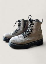 Farbe: GRAU