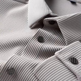 Farbe: Grau