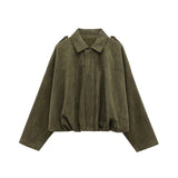 Farbe: Militärgrün