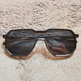 Farbe: Schwarz grau