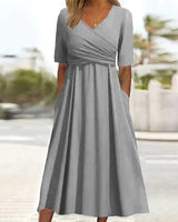 Farbe: Grau