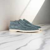 Farbe: Grau