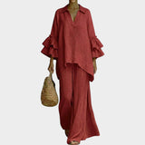 FARBE: ROT