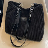 Farbe: Schwarz