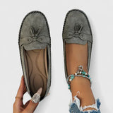 Farbe: Grau