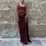 Farbe: Burgund