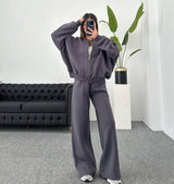 Farbe: Grau