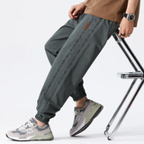 Farbe: Grau
