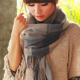 Farbe: Grau
