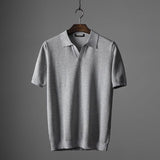 Farbe: Grau