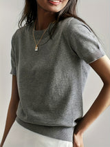 Farbe: Grau