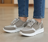 Farbe: Grau