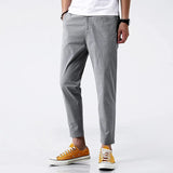 Farbe: Grau